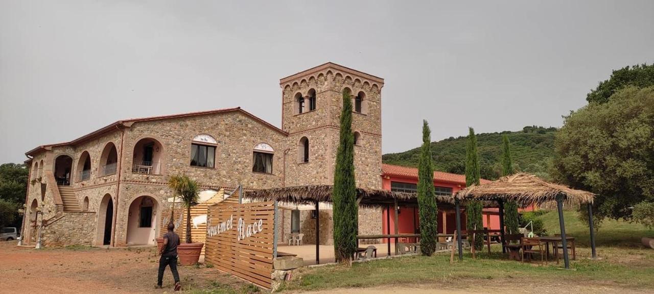 Agriturismo La Fontanella & Glamping Suvereto Bagian luar foto